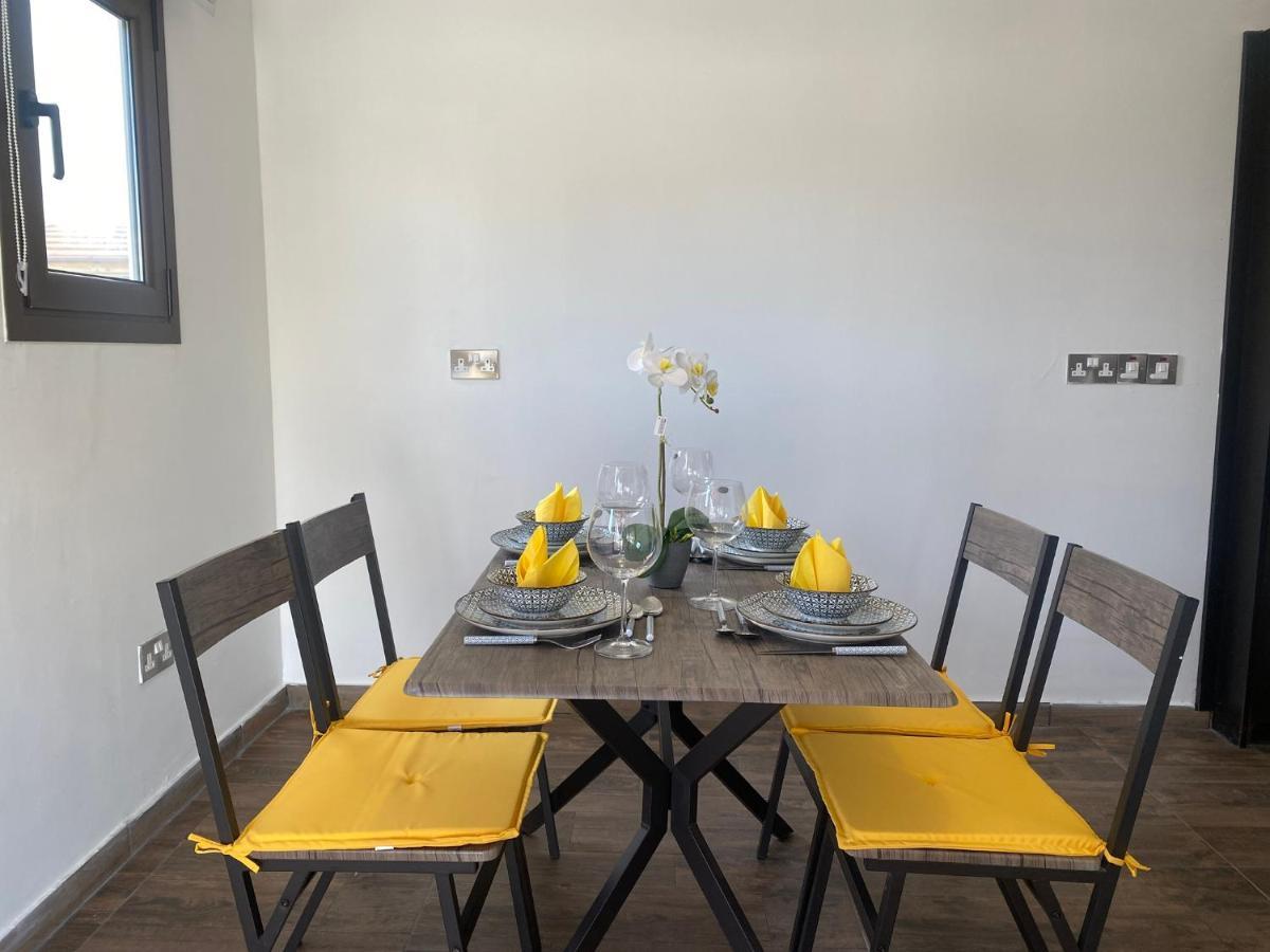 Philip Spacious Apartment Limasol Buitenkant foto