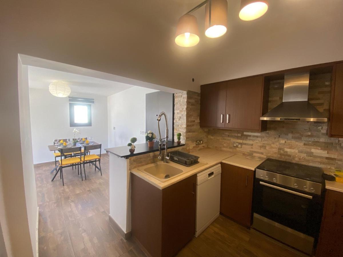Philip Spacious Apartment Limasol Buitenkant foto