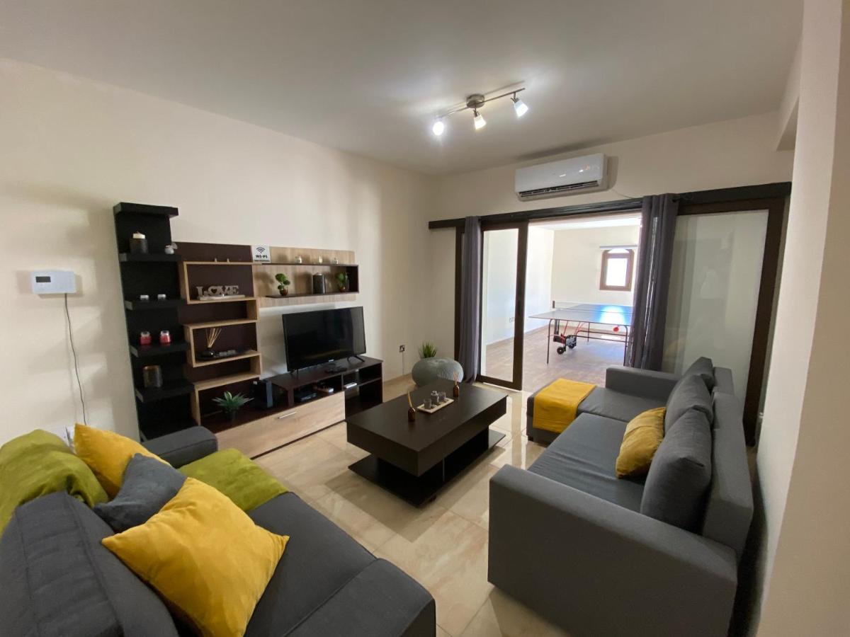 Philip Spacious Apartment Limasol Buitenkant foto